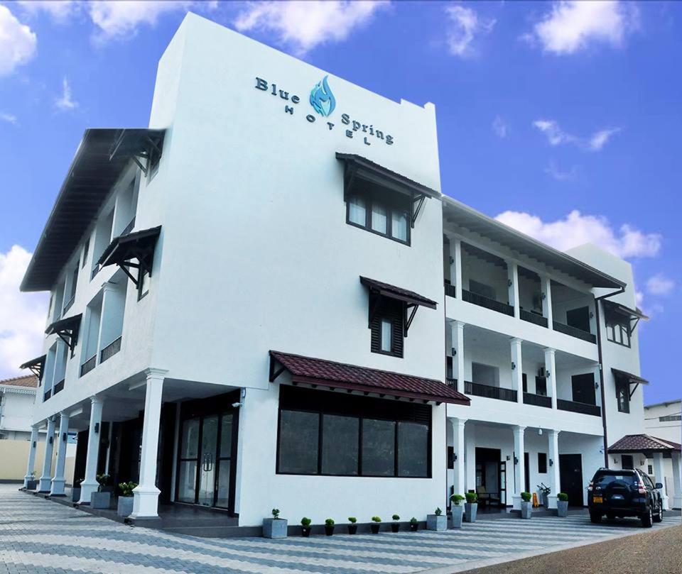 Blue Spring Hotel Wadduwa Exterior foto